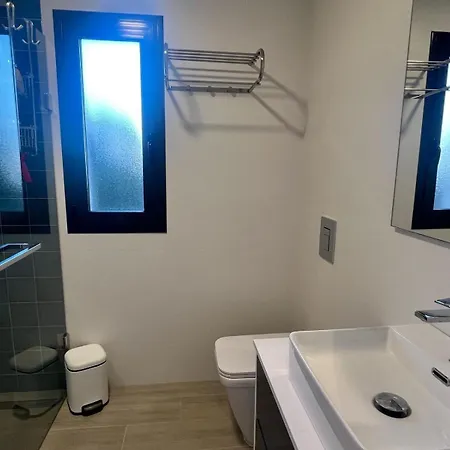 Semesterbostad Modern Pool Cntrr *